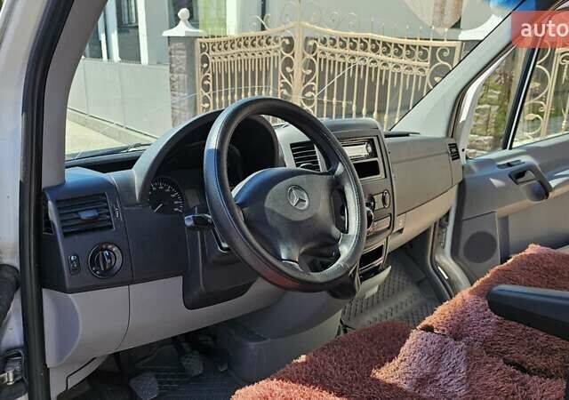 Белый Мерседес Sprinter, объемом двигателя 2.2 л и пробегом 360 тыс. км за 9100 $, фото 15 на Automoto.ua