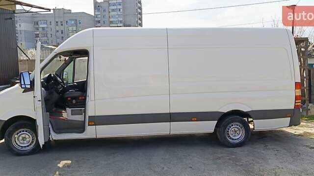 Белый Мерседес Sprinter, объемом двигателя 2.1 л и пробегом 300 тыс. км за 12700 $, фото 8 на Automoto.ua