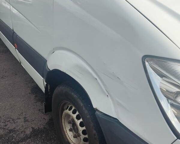 Белый Мерседес Sprinter, объемом двигателя 2.15 л и пробегом 434 тыс. км за 10500 $, фото 5 на Automoto.ua