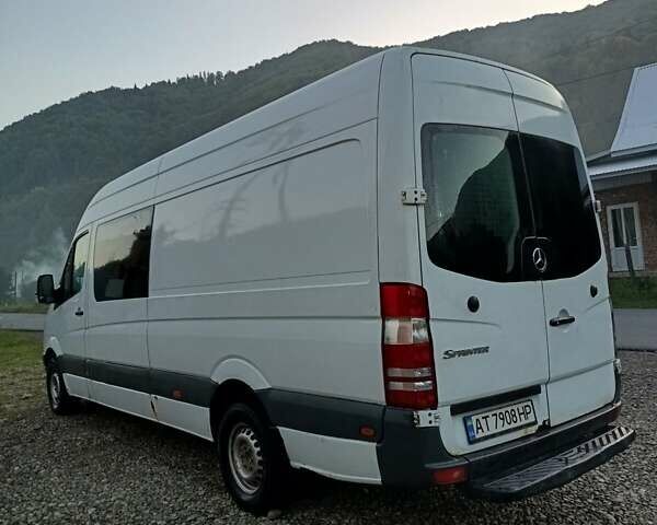 Белый Мерседес Sprinter, объемом двигателя 2.15 л и пробегом 360 тыс. км за 8500 $, фото 50 на Automoto.ua