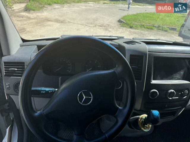 Белый Мерседес Sprinter, объемом двигателя 2.1 л и пробегом 637 тыс. км за 10500 $, фото 7 на Automoto.ua