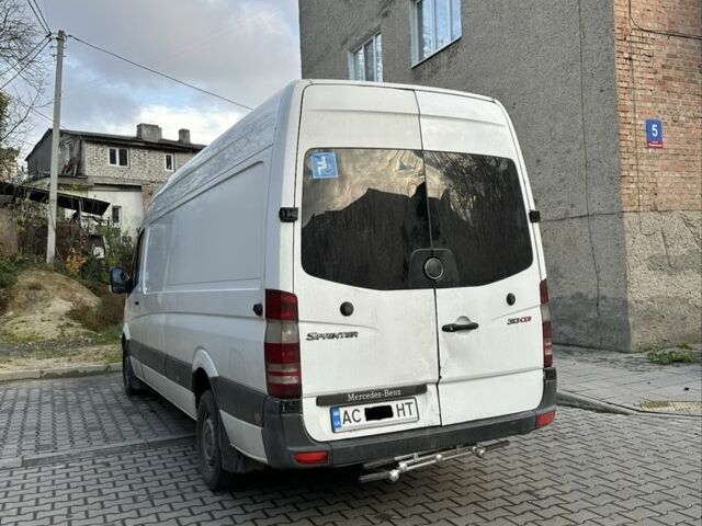 Білий Мерседес Sprinter, об'ємом двигуна 2.2 л та пробігом 580 тис. км за 9500 $, фото 1 на Automoto.ua