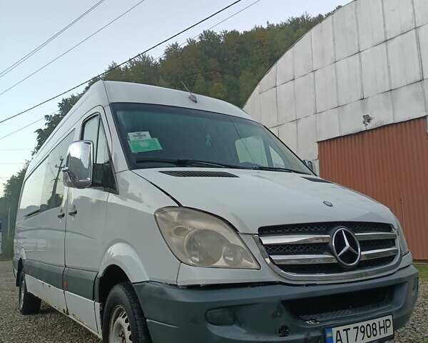 Белый Мерседес Sprinter, объемом двигателя 2.15 л и пробегом 360 тыс. км за 8500 $, фото 63 на Automoto.ua