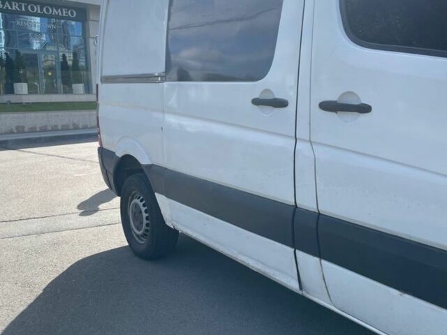 Белый Мерседес Sprinter, объемом двигателя 2.1 л и пробегом 608 тыс. км за 9200 $, фото 4 на Automoto.ua
