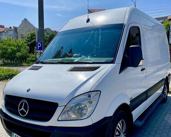 Білий Мерседес Sprinter, об'ємом двигуна 2.15 л та пробігом 390 тис. км за 8200 $, фото 1 на Automoto.ua