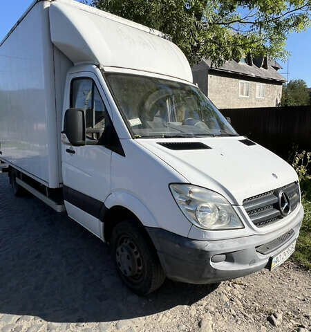 Белый Мерседес Sprinter, объемом двигателя 2.15 л и пробегом 264 тыс. км за 15500 $, фото 2 на Automoto.ua