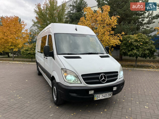 Белый Мерседес Sprinter, объемом двигателя 2.2 л и пробегом 350 тыс. км за 10999 $, фото 39 на Automoto.ua