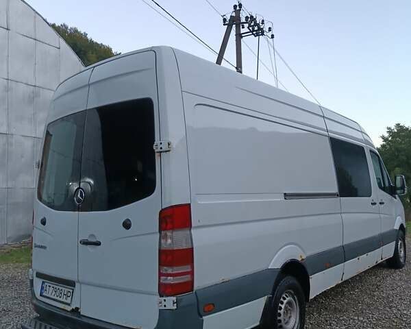 Белый Мерседес Sprinter, объемом двигателя 2.15 л и пробегом 360 тыс. км за 8500 $, фото 69 на Automoto.ua