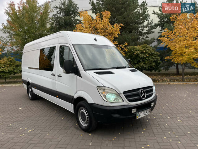 Белый Мерседес Sprinter, объемом двигателя 2.2 л и пробегом 350 тыс. км за 10999 $, фото 38 на Automoto.ua