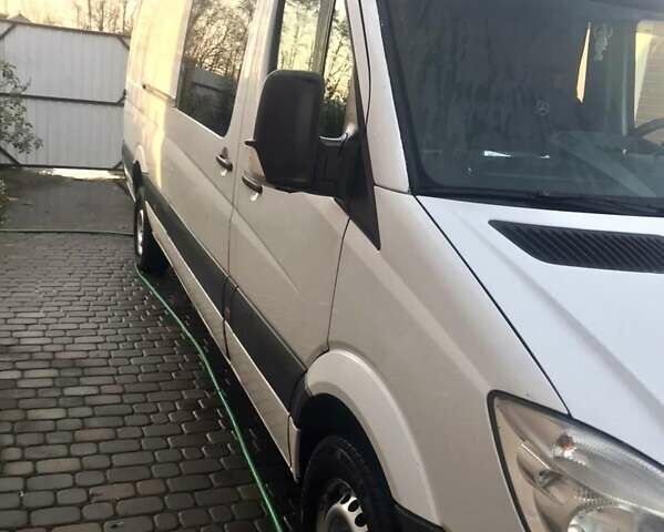 Белый Мерседес Sprinter, объемом двигателя 2.99 л и пробегом 557 тыс. км за 10000 $, фото 2 на Automoto.ua