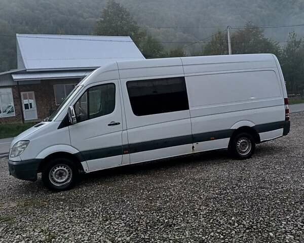 Белый Мерседес Sprinter, объемом двигателя 2.15 л и пробегом 360 тыс. км за 8500 $, фото 57 на Automoto.ua