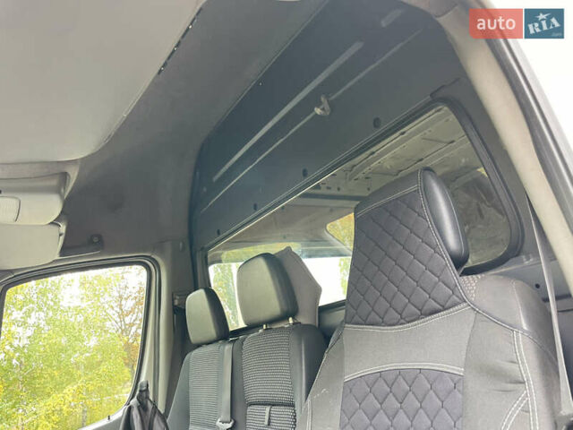 Белый Мерседес Sprinter, объемом двигателя 2.2 л и пробегом 350 тыс. км за 10999 $, фото 44 на Automoto.ua