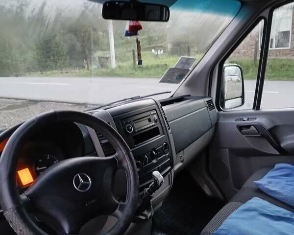 Белый Мерседес Sprinter, объемом двигателя 2.15 л и пробегом 360 тыс. км за 8500 $, фото 5 на Automoto.ua