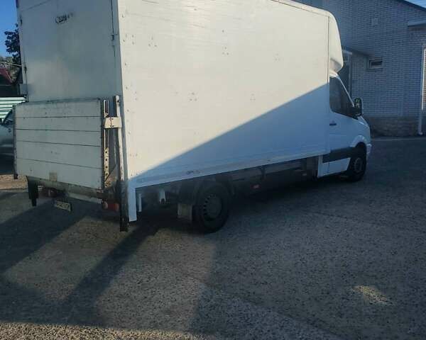 Белый Мерседес Sprinter, объемом двигателя 2.15 л и пробегом 300 тыс. км за 12100 $, фото 4 на Automoto.ua