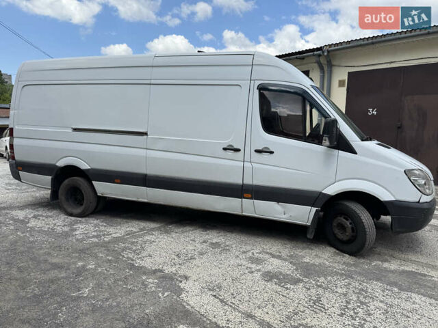 Белый Мерседес Sprinter, объемом двигателя 2.15 л и пробегом 696 тыс. км за 10500 $, фото 1 на Automoto.ua