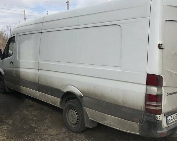 Белый Мерседес Sprinter, объемом двигателя 2.99 л и пробегом 515 тыс. км за 10900 $, фото 3 на Automoto.ua