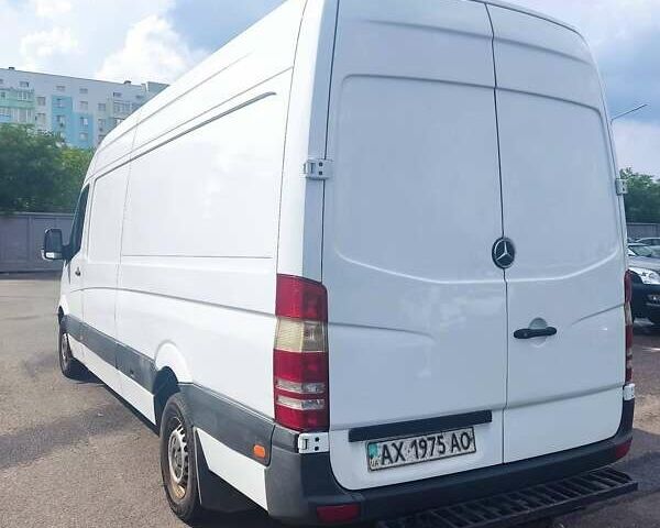 Белый Мерседес Sprinter, объемом двигателя 2.15 л и пробегом 434 тыс. км за 10500 $, фото 9 на Automoto.ua