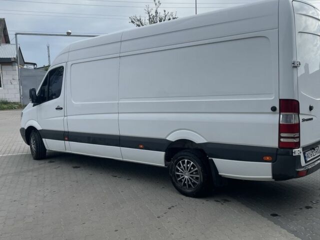 Белый Мерседес Sprinter, объемом двигателя 3 л и пробегом 400 тыс. км за 13300 $, фото 5 на Automoto.ua