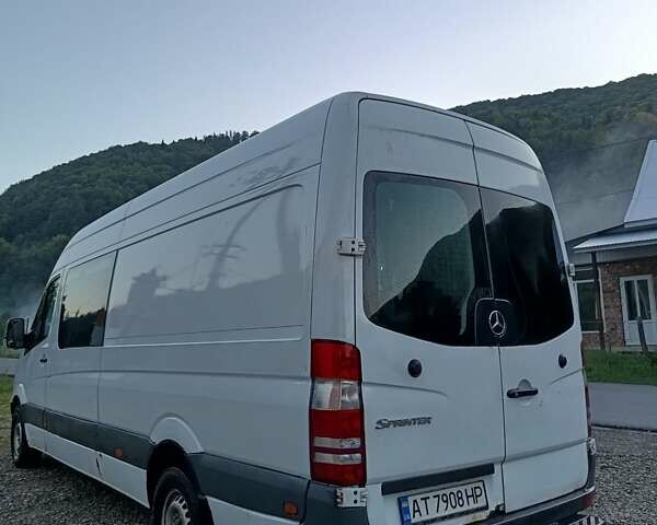 Белый Мерседес Sprinter, объемом двигателя 2.15 л и пробегом 360 тыс. км за 8500 $, фото 75 на Automoto.ua