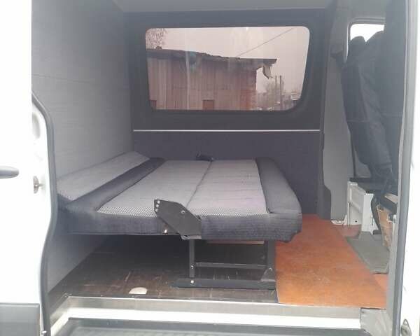 Белый Мерседес Sprinter, объемом двигателя 2.2 л и пробегом 220 тыс. км за 11500 $, фото 15 на Automoto.ua