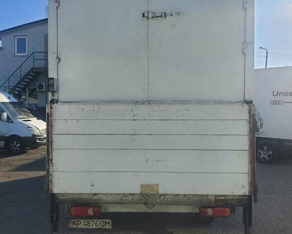 Белый Мерседес Sprinter, объемом двигателя 2.15 л и пробегом 300 тыс. км за 12100 $, фото 5 на Automoto.ua