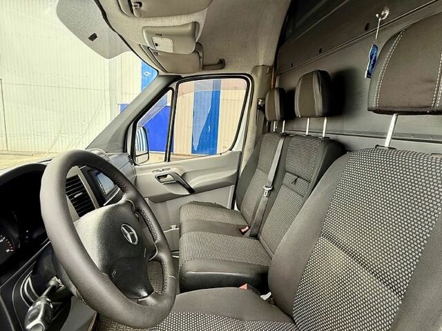 Белый Мерседес Sprinter, объемом двигателя 2.1 л и пробегом 0 тыс. км за 11200 $, фото 10 на Automoto.ua