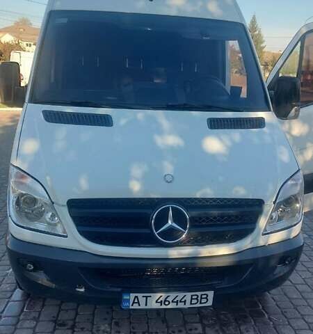 Белый Мерседес Sprinter, объемом двигателя 2.1 л и пробегом 359 тыс. км за 11900 $, фото 5 на Automoto.ua