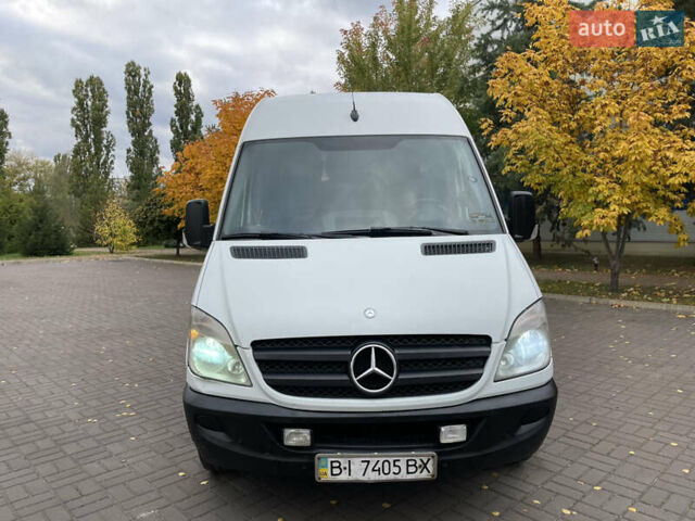 Белый Мерседес Sprinter, объемом двигателя 2.2 л и пробегом 350 тыс. км за 10999 $, фото 36 на Automoto.ua