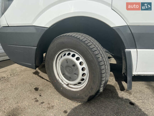 Білий Мерседес Sprinter, об'ємом двигуна 2.2 л та пробігом 378 тис. км за 11800 $, фото 36 на Automoto.ua