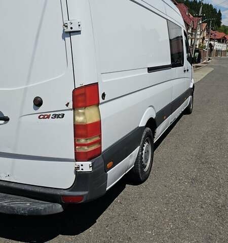Белый Мерседес Sprinter, объемом двигателя 2.2 л и пробегом 360 тыс. км за 9100 $, фото 5 на Automoto.ua