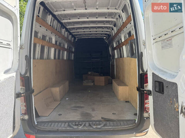 Белый Мерседес Sprinter, объемом двигателя 2.1 л и пробегом 637 тыс. км за 10500 $, фото 9 на Automoto.ua