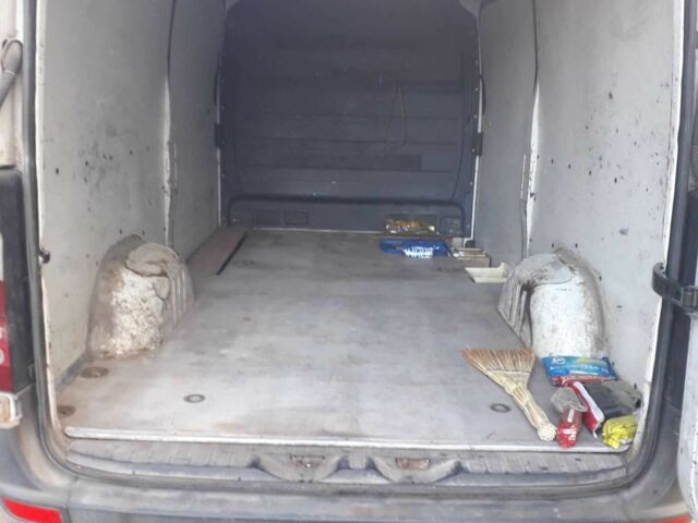 Мерседес Sprinter 2007 у Кропивницькому (Кіровограді) на Automoto.ua Білий Мерседес Sprinter, об'ємом двигуна 2.1 л та пробігом 300 тис. км за 10000 $, фото 6 на Automoto.ua