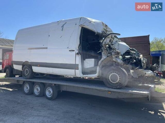 Белый Мерседес Sprinter, объемом двигателя 2.15 л и пробегом 300 тыс. км за 3999 $, фото 19 на Automoto.ua