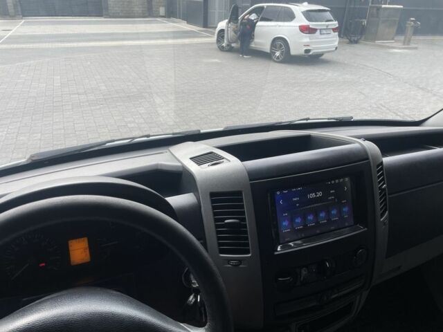Белый Мерседес Sprinter, объемом двигателя 3 л и пробегом 400 тыс. км за 13300 $, фото 6 на Automoto.ua