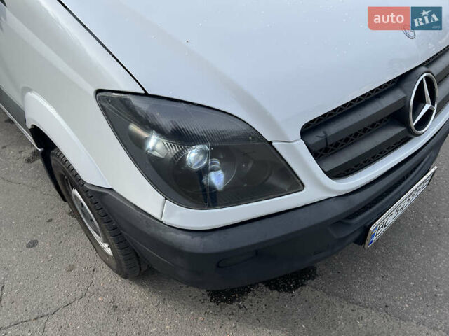 Білий Мерседес Sprinter, об'ємом двигуна 2.2 л та пробігом 378 тис. км за 11800 $, фото 28 на Automoto.ua