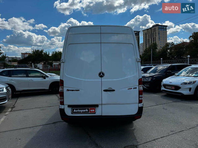Белый Мерседес Sprinter, объемом двигателя 2.2 л и пробегом 490 тыс. км за 10430 $, фото 4 на Automoto.ua