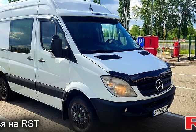 Белый Мерседес Sprinter, объемом двигателя 2.1 л и пробегом 397 тыс. км за 11700 $, фото 1 на Automoto.ua