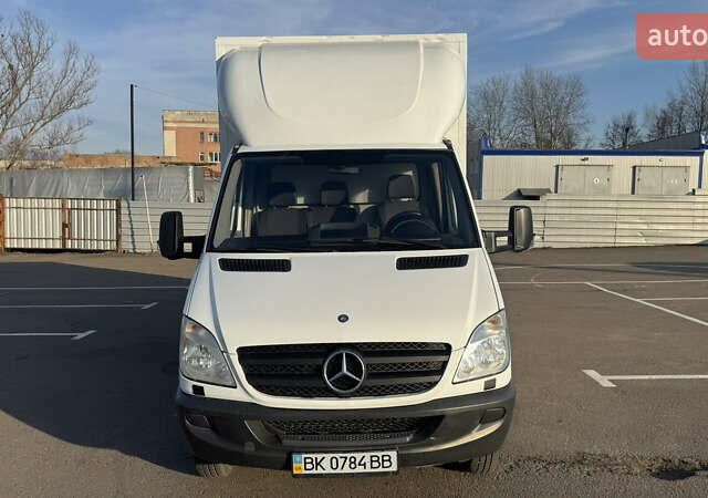 Белый Мерседес Sprinter, объемом двигателя 3 л и пробегом 279 тыс. км за 19900 $, фото 2 на Automoto.ua