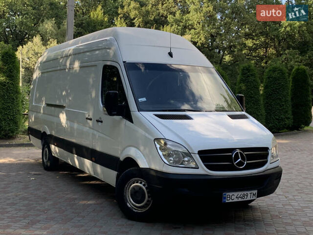 Белый Мерседес Sprinter, объемом двигателя 2.15 л и пробегом 620 тыс. км за 15999 $, фото 6 на Automoto.ua