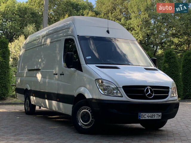 Белый Мерседес Sprinter, объемом двигателя 2.15 л и пробегом 620 тыс. км за 15999 $, фото 7 на Automoto.ua