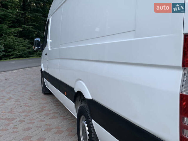 Белый Мерседес Sprinter, объемом двигателя 2.15 л и пробегом 620 тыс. км за 15999 $, фото 16 на Automoto.ua