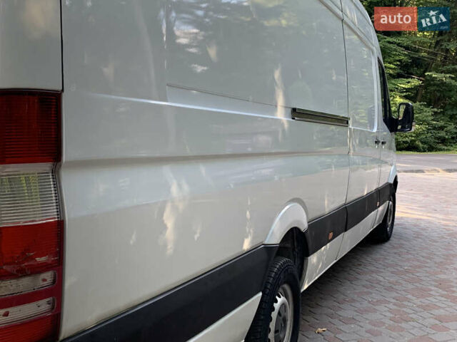 Белый Мерседес Sprinter, объемом двигателя 2.15 л и пробегом 620 тыс. км за 15999 $, фото 15 на Automoto.ua