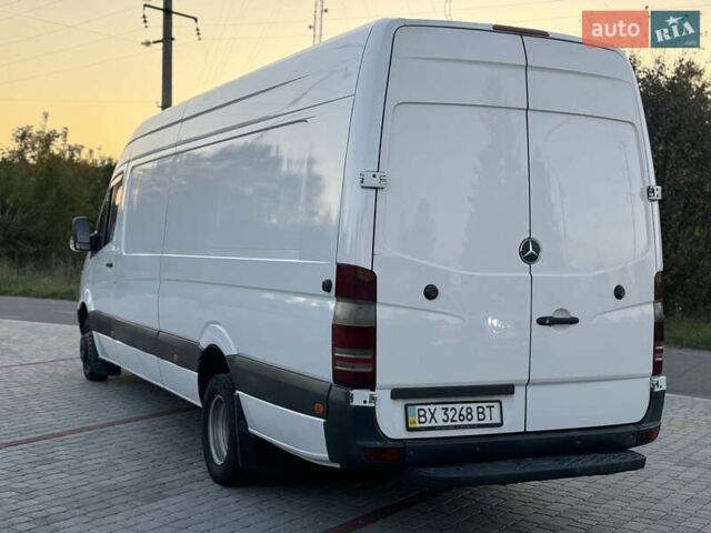 Белый Мерседес Sprinter, объемом двигателя 2.99 л и пробегом 564 тыс. км за 15500 $, фото 2 на Automoto.ua