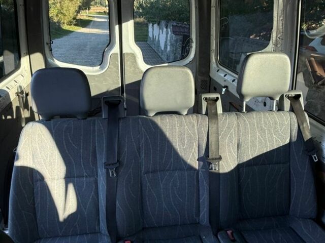 Белый Мерседес Sprinter, объемом двигателя 2.2 л и пробегом 500 тыс. км за 6200 $, фото 6 на Automoto.ua