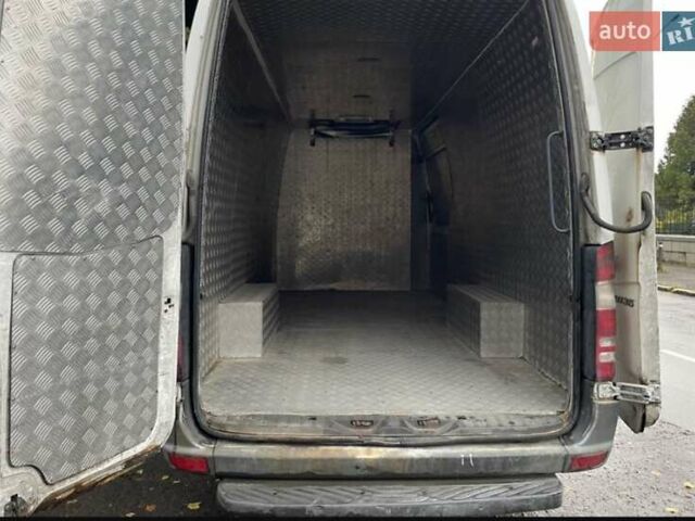 Білий Мерседес Sprinter, об'ємом двигуна 2.87 л та пробігом 340 тис. км за 7500 $, фото 10 на Automoto.ua