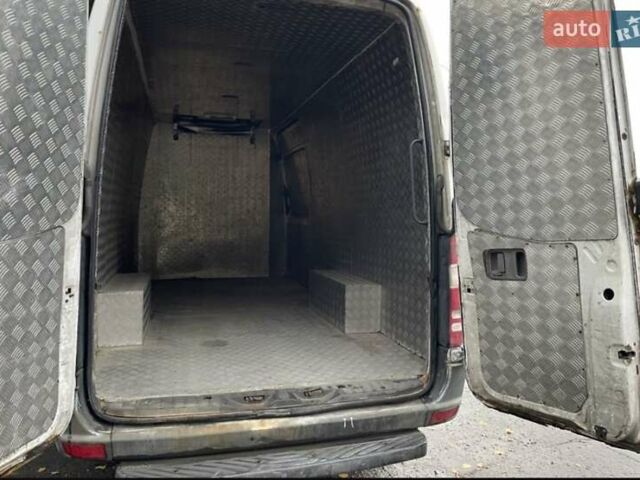Білий Мерседес Sprinter, об'ємом двигуна 2.87 л та пробігом 340 тис. км за 7500 $, фото 12 на Automoto.ua