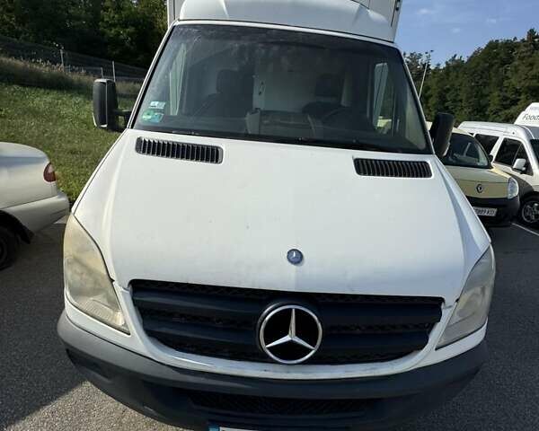 Білий Мерседес Sprinter, об'ємом двигуна 2.2 л та пробігом 490 тис. км за 9500 $, фото 1 на Automoto.ua