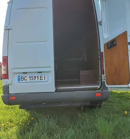 Белый Мерседес Sprinter, объемом двигателя 2.7 л и пробегом 385 тыс. км за 21500 $, фото 1 на Automoto.ua