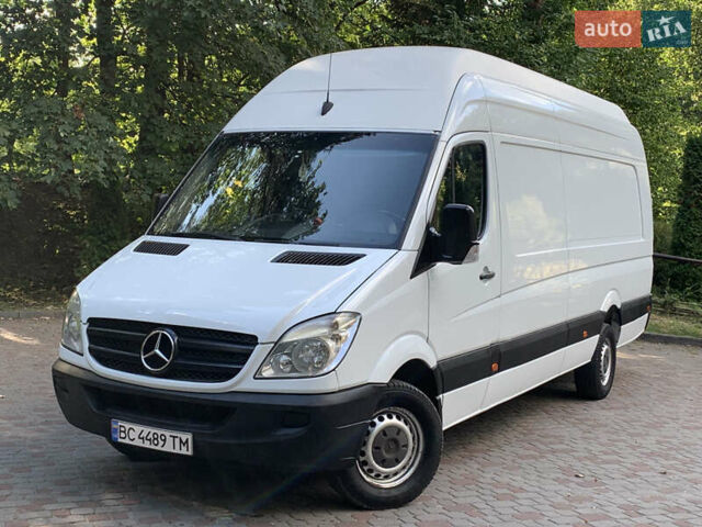 Белый Мерседес Sprinter, объемом двигателя 2.15 л и пробегом 620 тыс. км за 15999 $, фото 4 на Automoto.ua