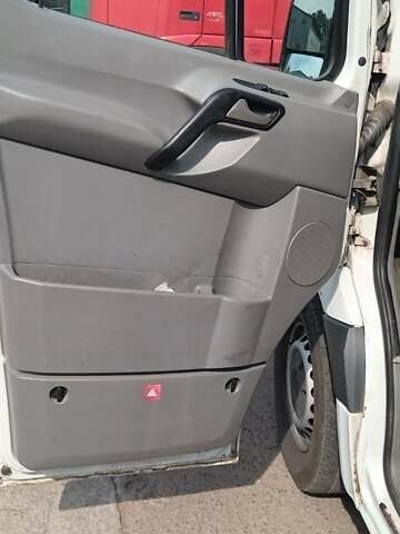 Белый Мерседес Sprinter, объемом двигателя 2.15 л и пробегом 475 тыс. км за 10500 $, фото 4 на Automoto.ua